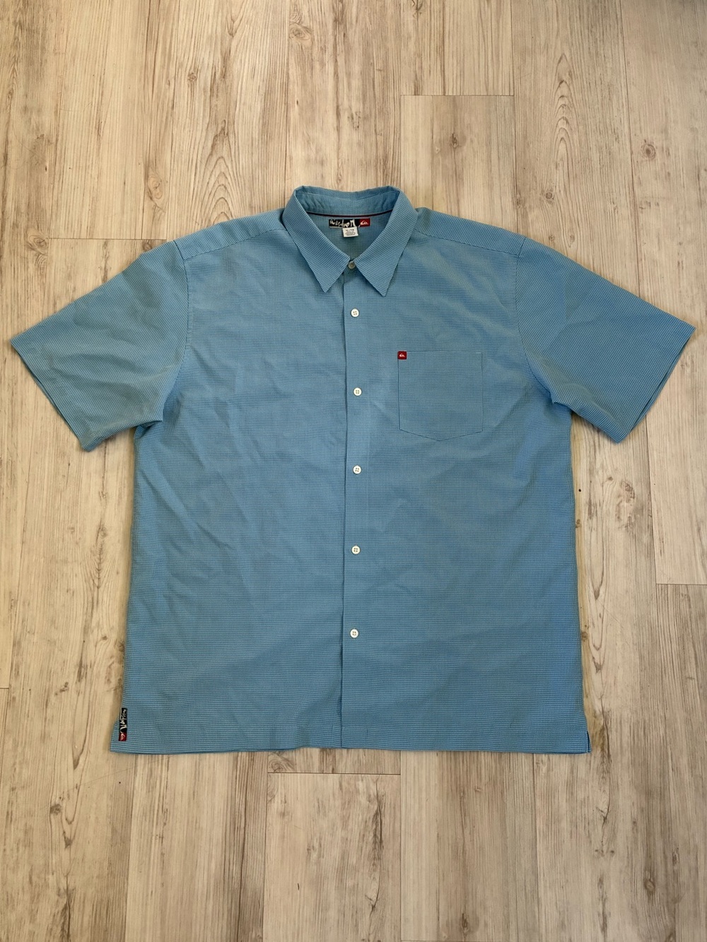 Quicksilver Men’s Short Sleeve Button Up